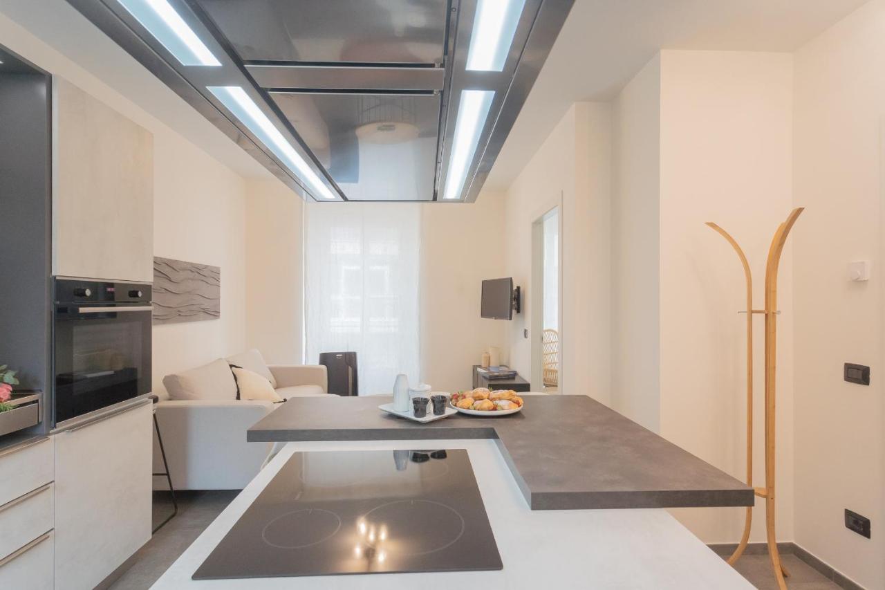 Enchanted Como Lake - City Apartment By Rent All Como Buitenkant foto